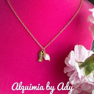 Freshwater pearl Vermeil gold 925 stamped sardine fish charm dainty necklace